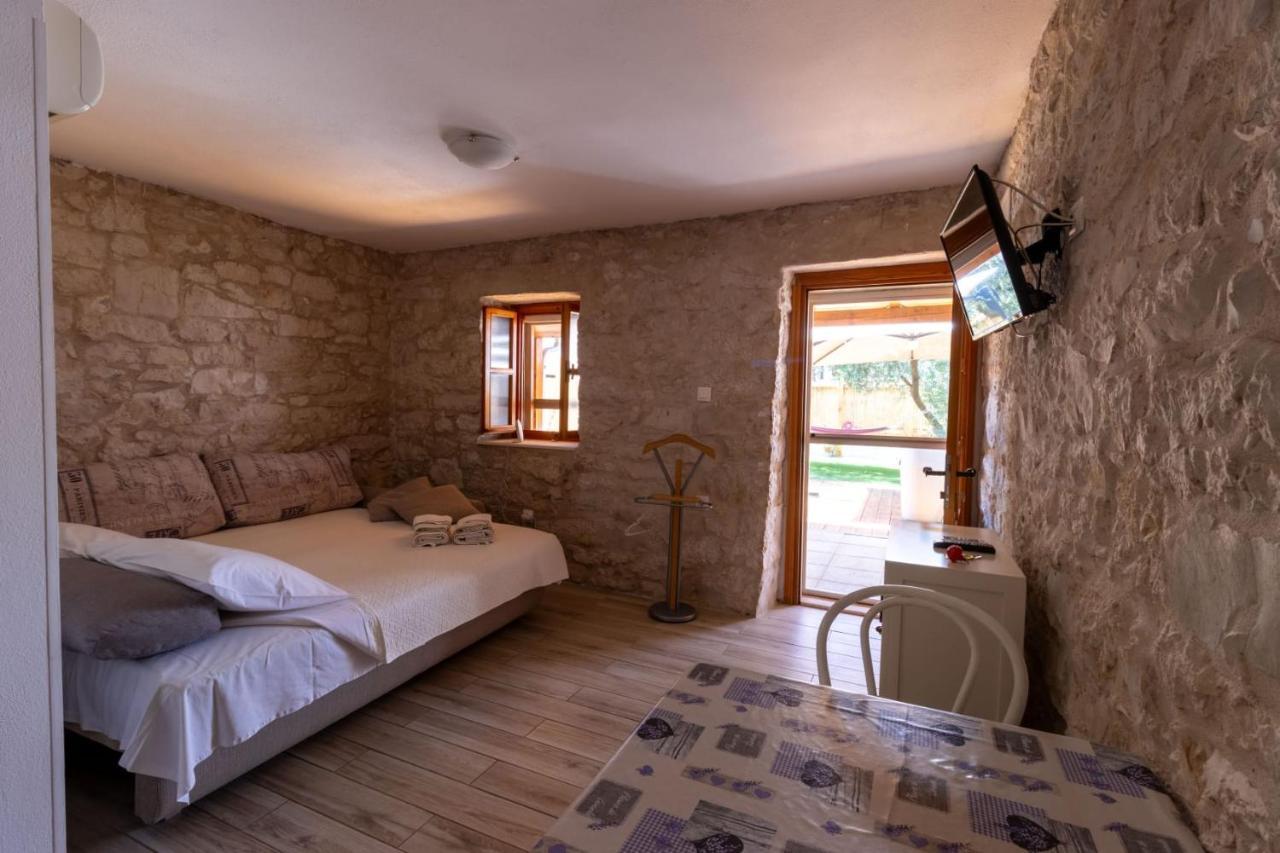 Apartman Diran Biograd Na Moru Buitenkant foto