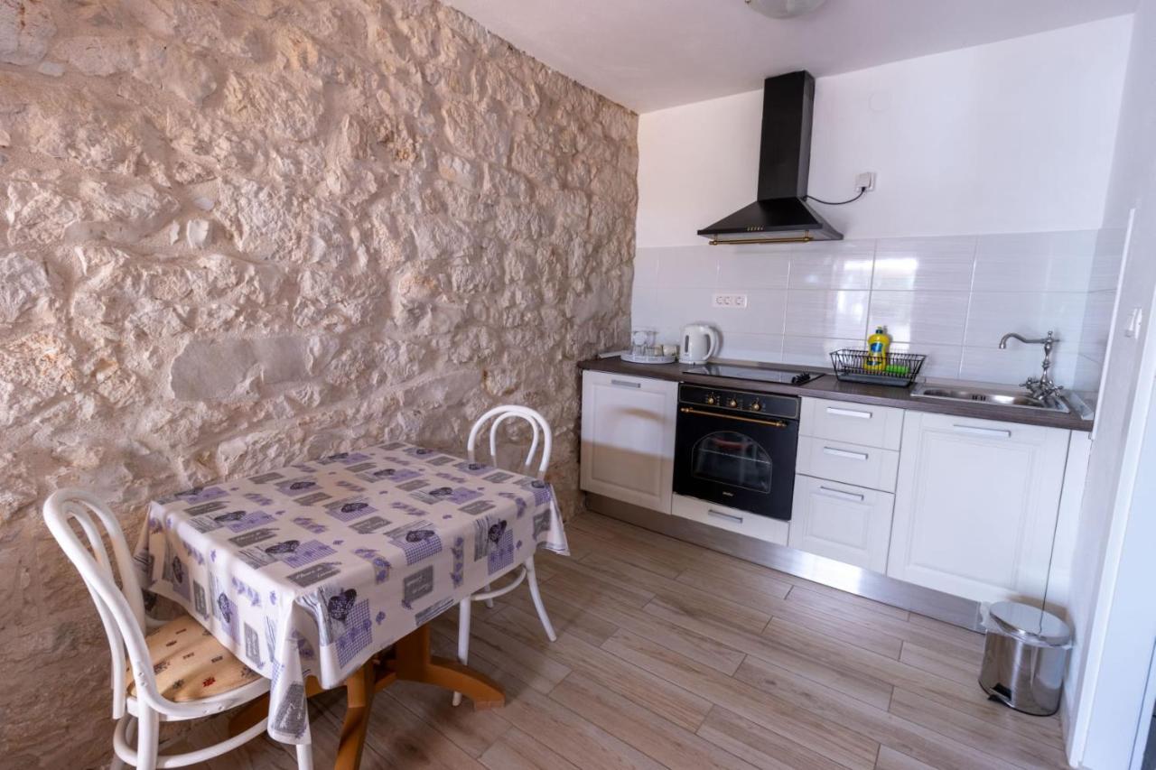 Apartman Diran Biograd Na Moru Buitenkant foto